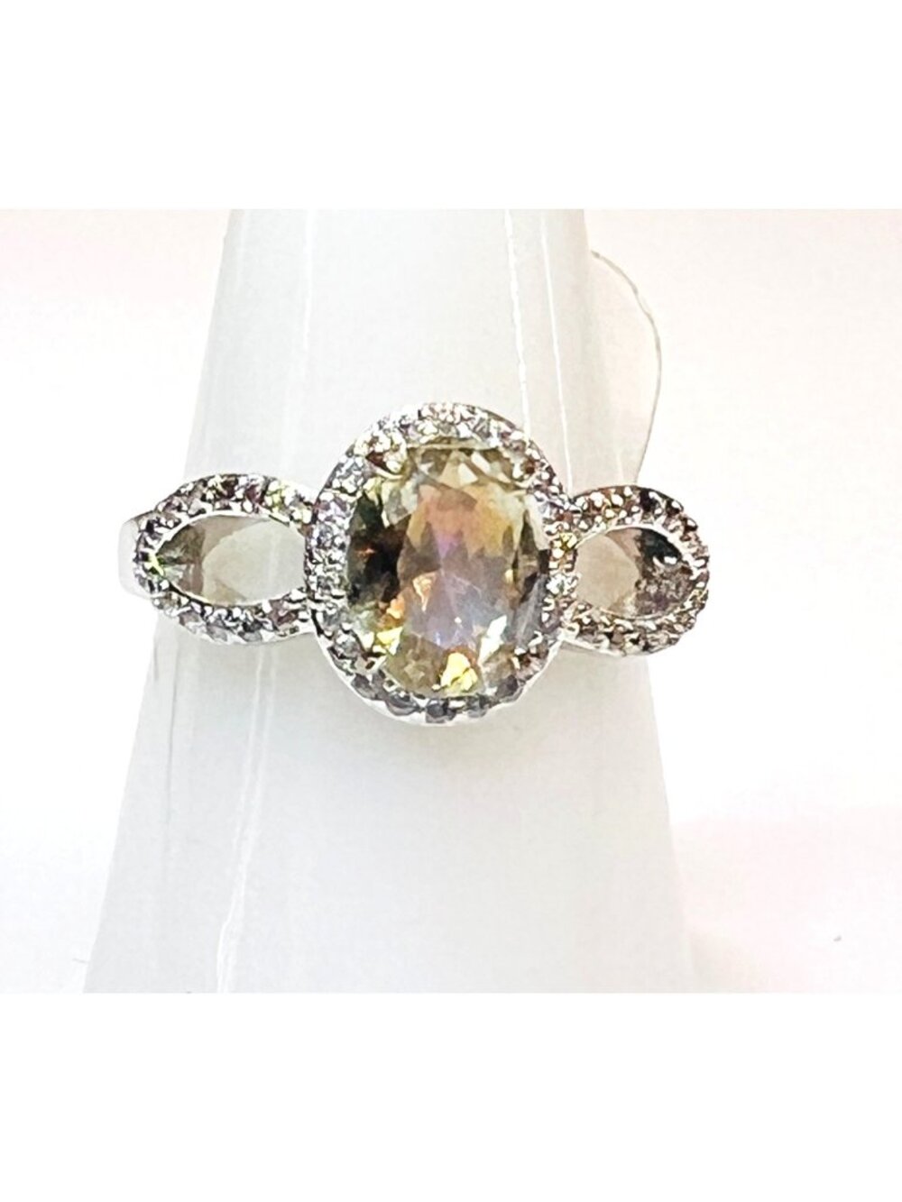 Ring Bomb Party Ring, NWOT, size 9, amber stone, silver color band